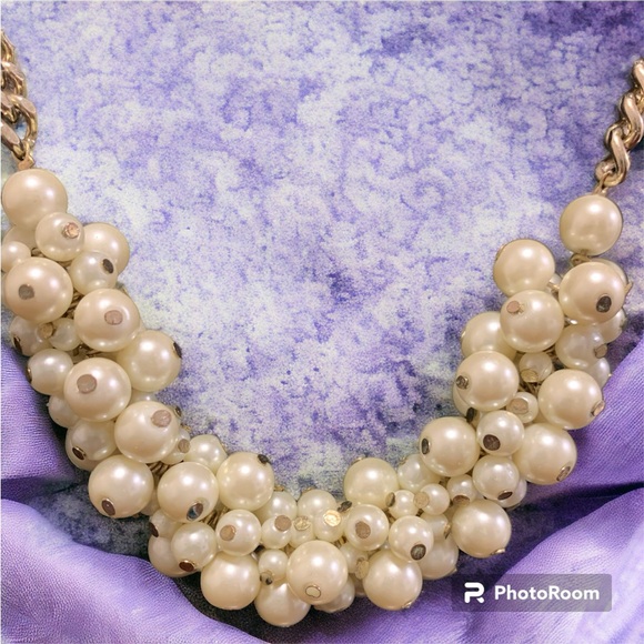 Vintage Silver Tone Faux Pearl Bib Necklace 8” plus Ex - Picture 2 of 4